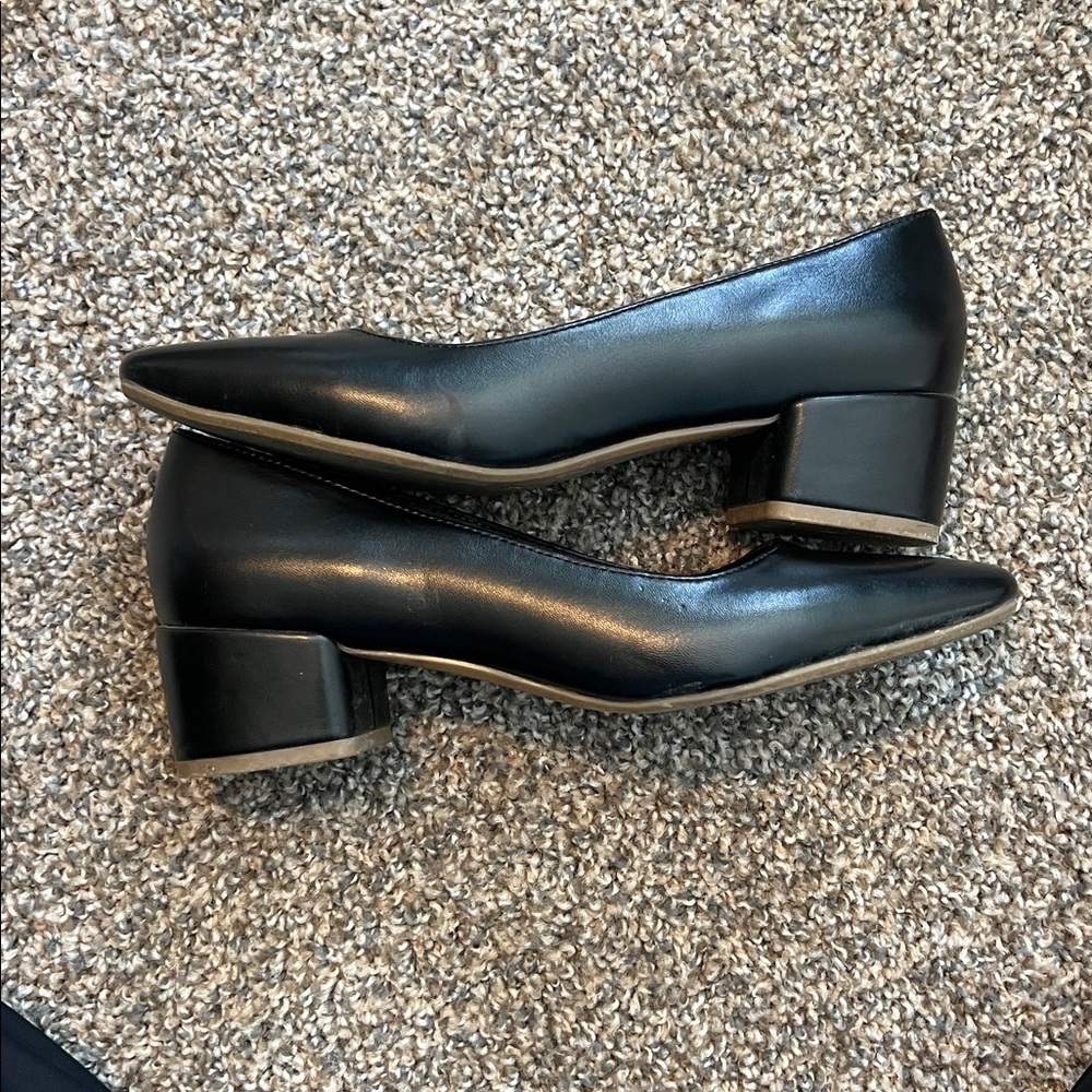 Liz Claiborne dress pumps - Picture 2 of 2